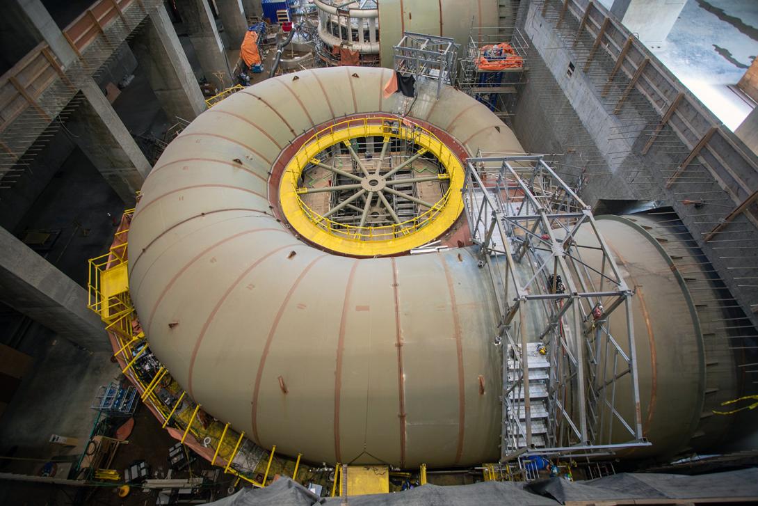 Unit 1 spiral case installation. The spiral case regulates water flow and pressure into the turbine. | May 2021