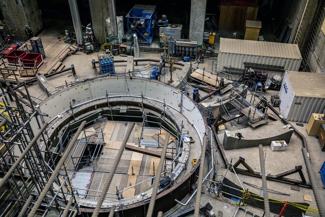 Installation of the stay ring on a spiral case, important components that will be embedded into a turbine. | March 2022