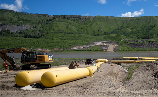 Debris booms installation