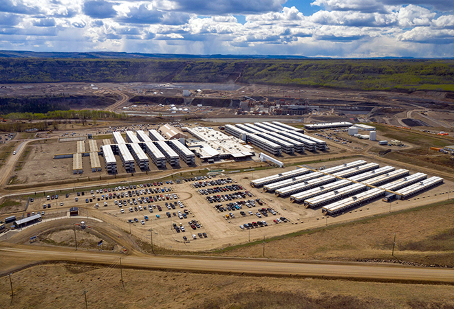 Construction of the worker accommodation lodge and Peace River construction bridge