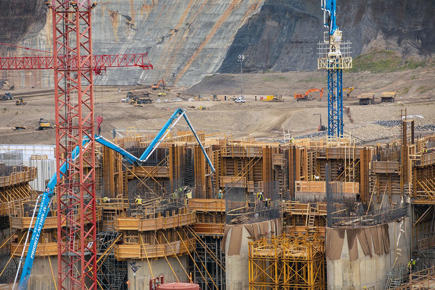 Spillway headworks underway. | August 2021  