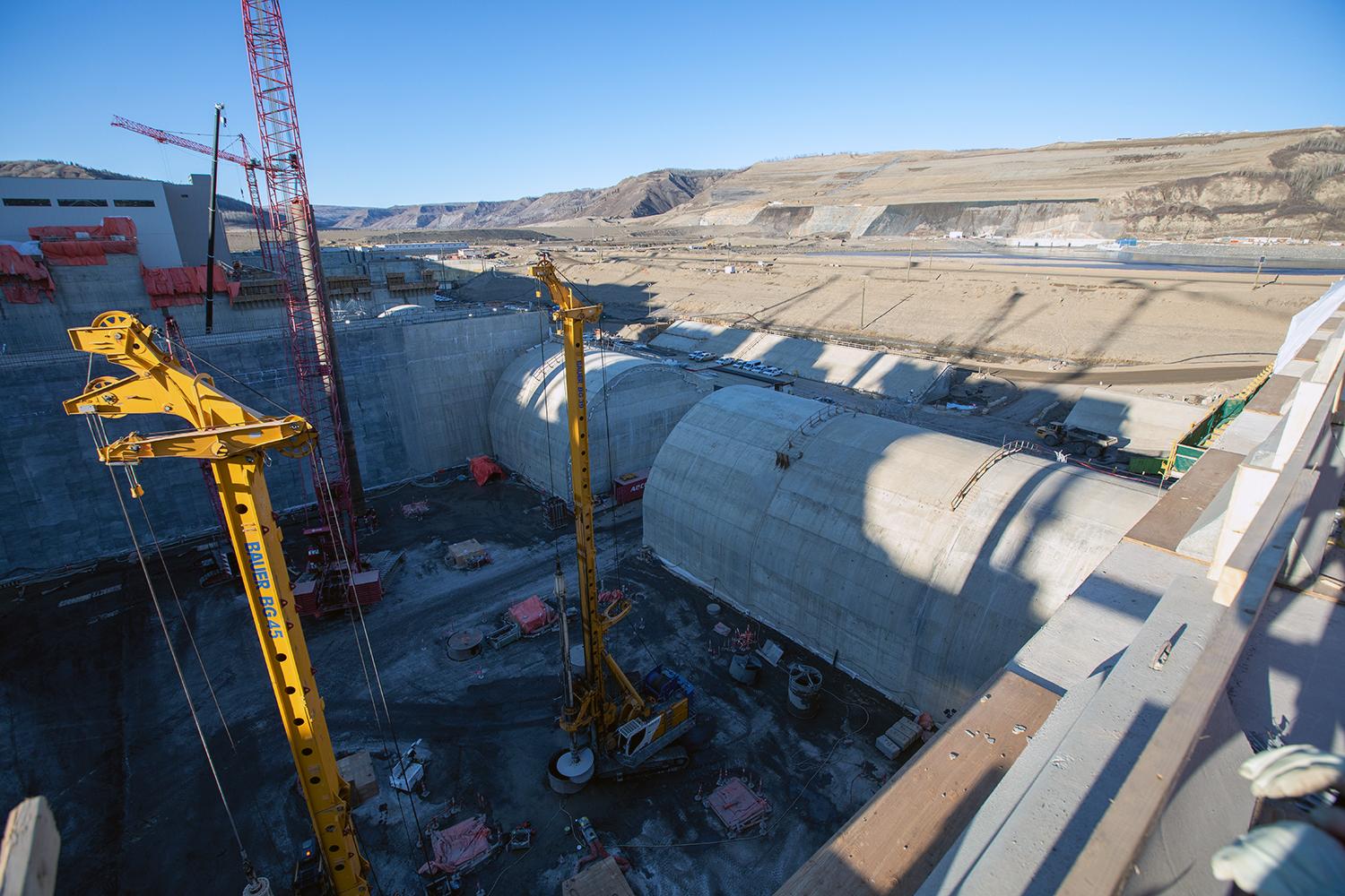 Foundation enhancement drilling is ongoing in the east bay of the spillway stilling basin. | October 2021