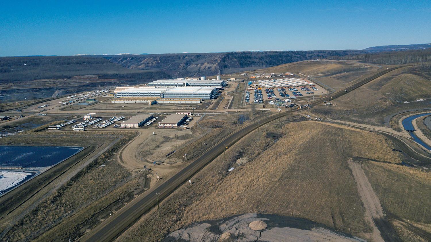 Looking west over the worker accommodation lodge. | April 2020