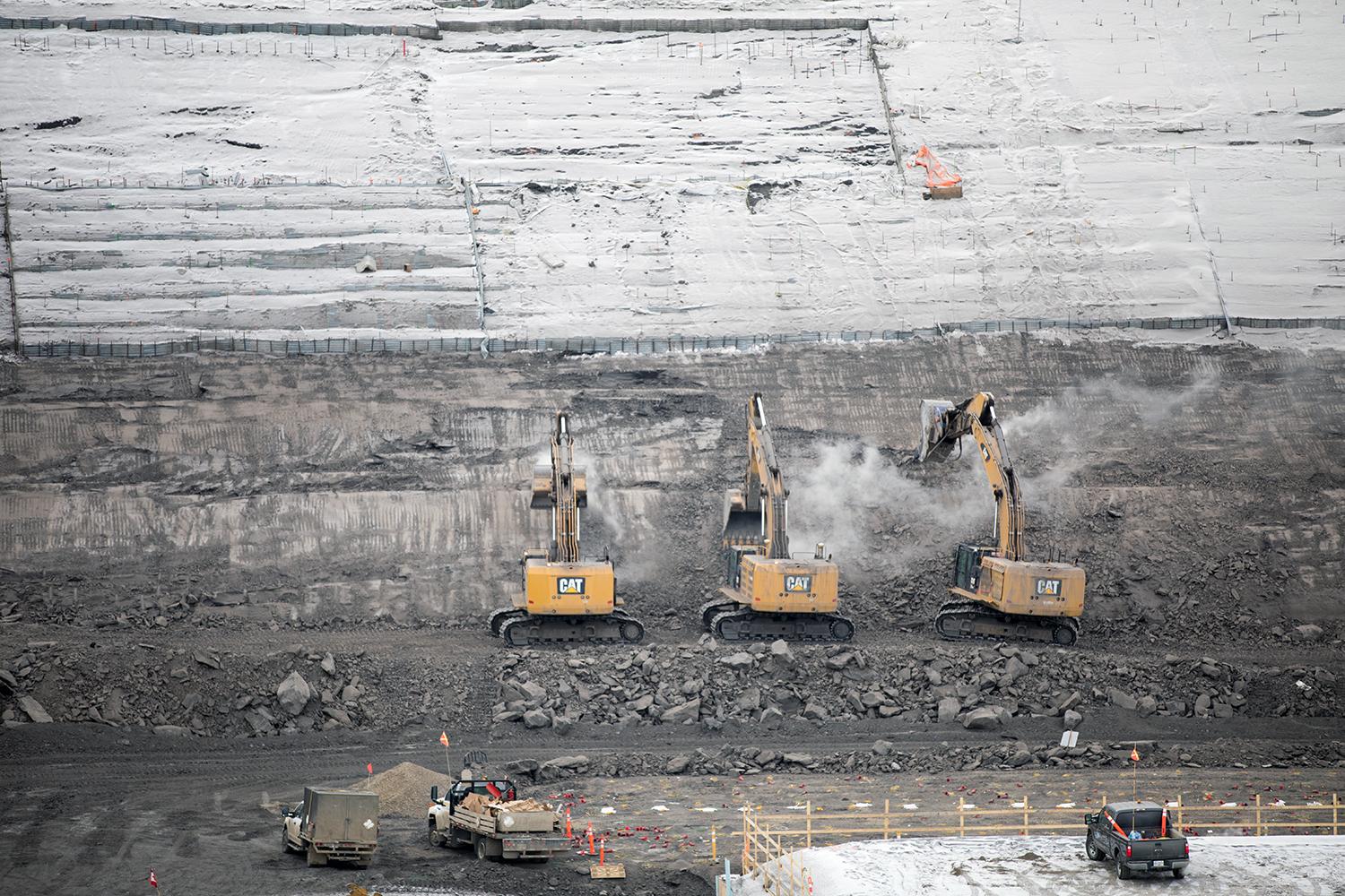 Excavation of the spillway foundation | February 2019