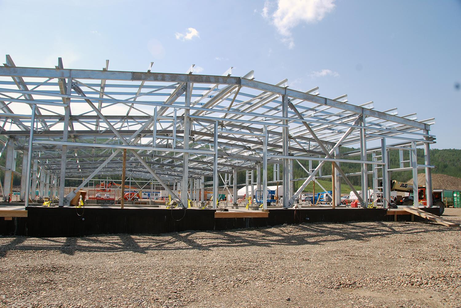 Substation control building steel structure on the south bank | August 2018