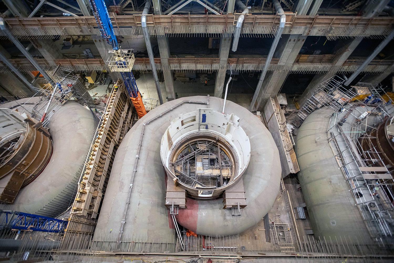 Installing formwork before pouring the first lift of concrete on a spiral case unit 2. | February 2022