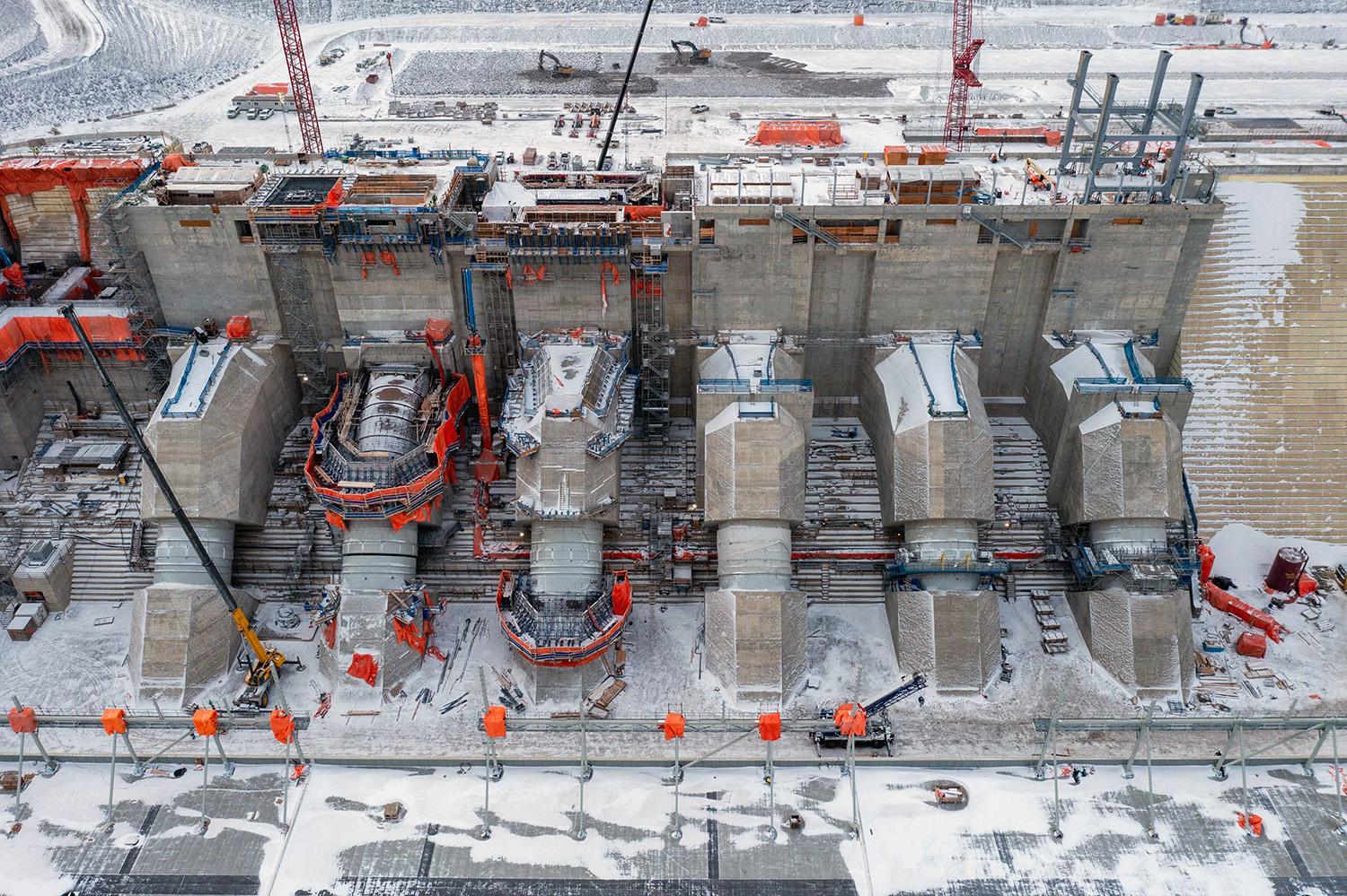 The six penstocks bring water from the reservoir to the powerhouse. | November 2022