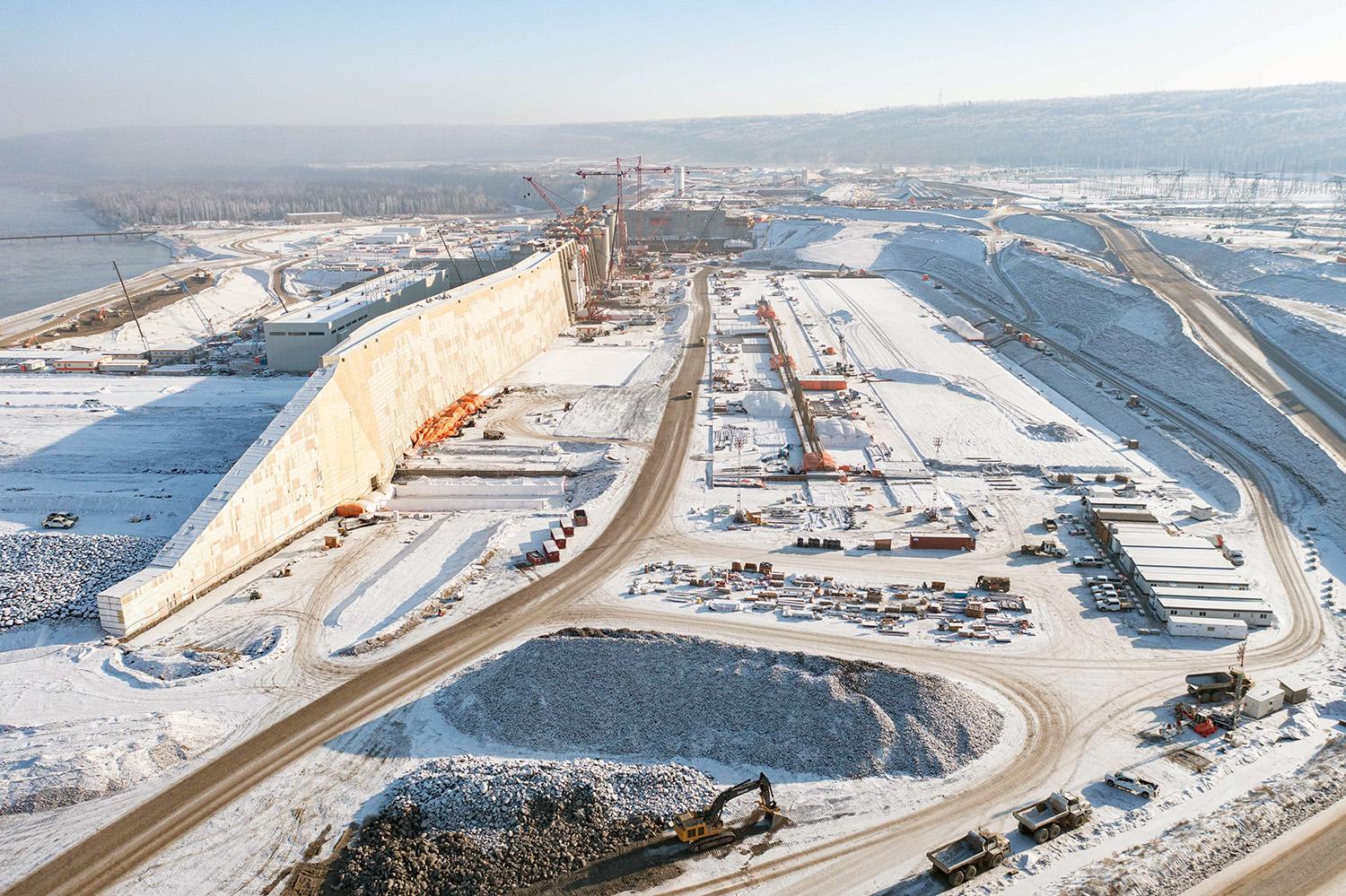 East-facing view of the approach channel. | November 2022