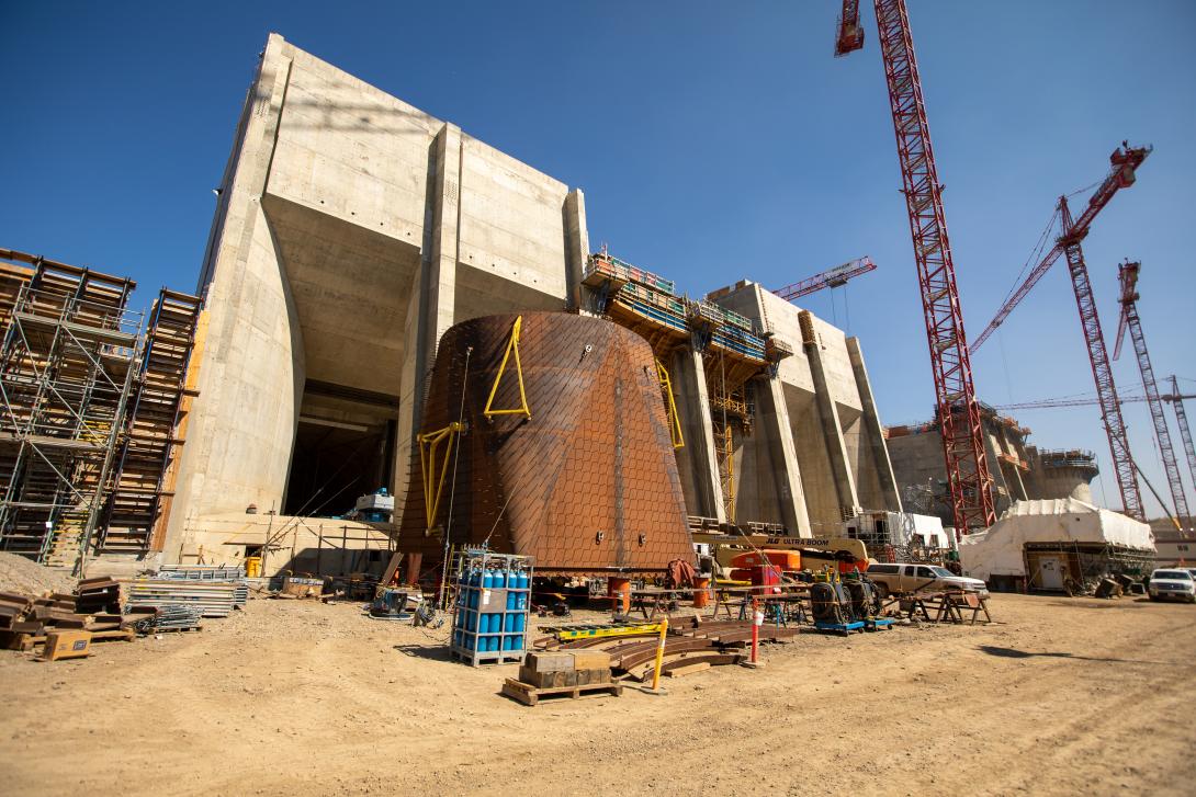 Intake units 1 and 3 are substantially complete, with unit 2 under construction. The unit 4 penstock transition piece is pictured in the foreground. | August 2021