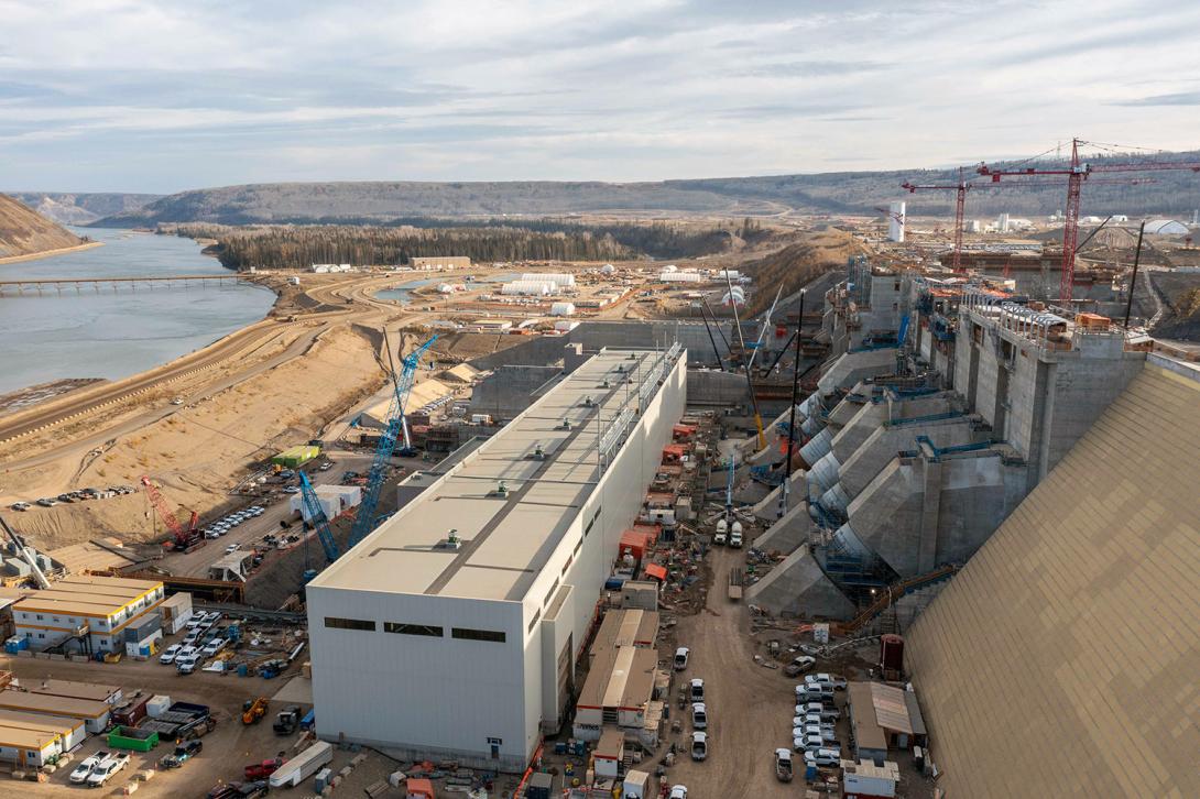 East-facing view over the powerhouse and operations building and the future transformer yard. | October 2022